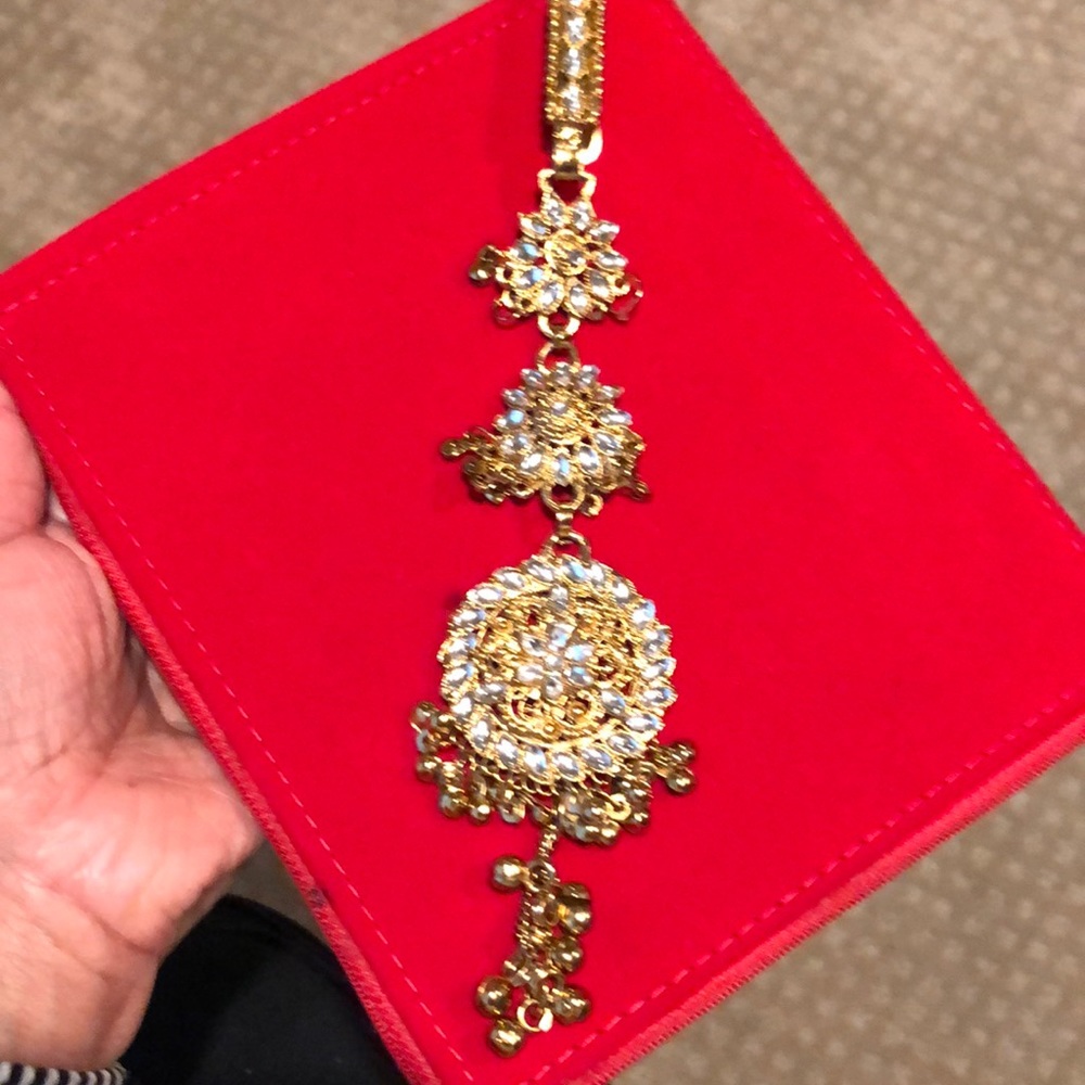 Sari juro
